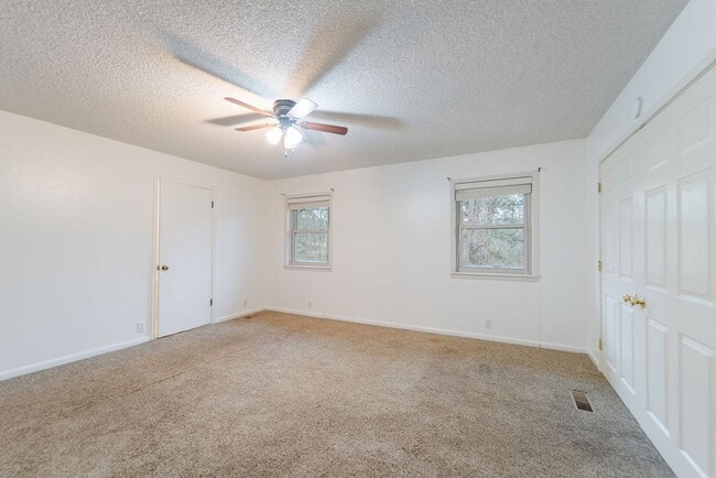 Building Photo - 6 Sonora Way