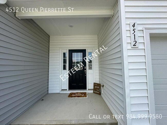 Building Photo - 4512 Queen Pierrette St