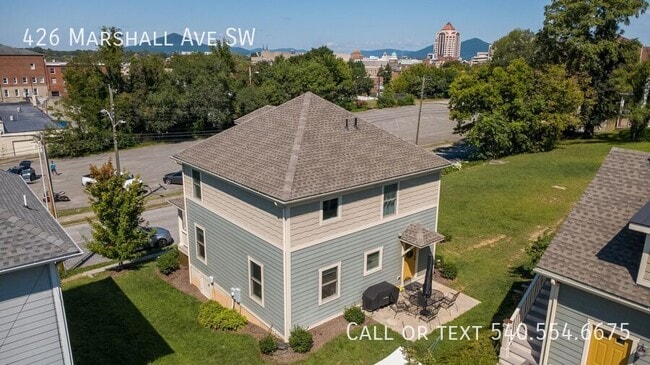 Building Photo - 426 Marshall Ave SW