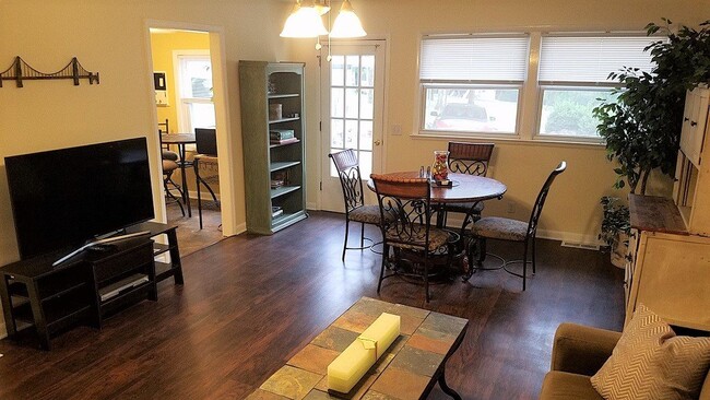 Primary Photo - Fully Furnished 2BR/2BA Monthly Rental in ...