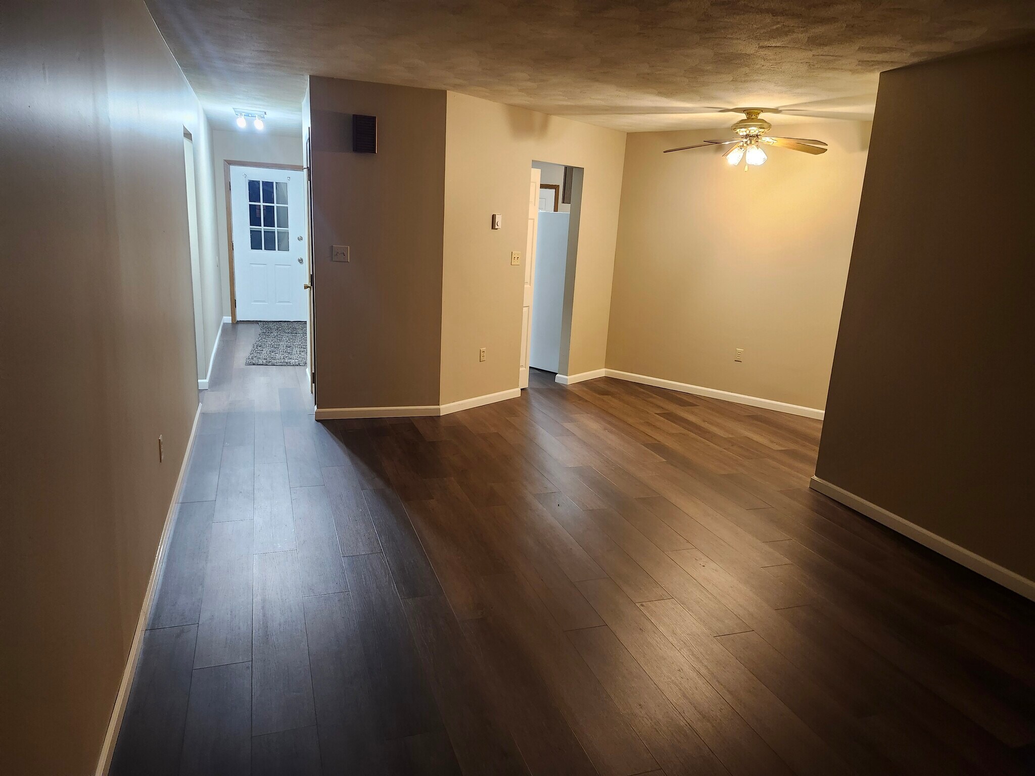 Building Photo - 2448 Wilshire Dr