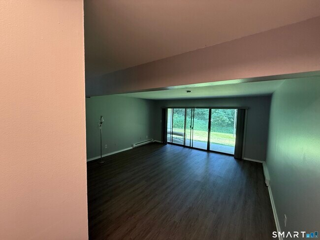Building Photo - 113 Candlewood Dr