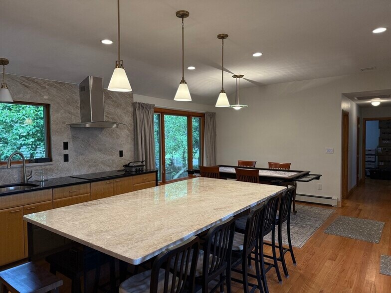 Building Photo - 48 Spy Pond Ln