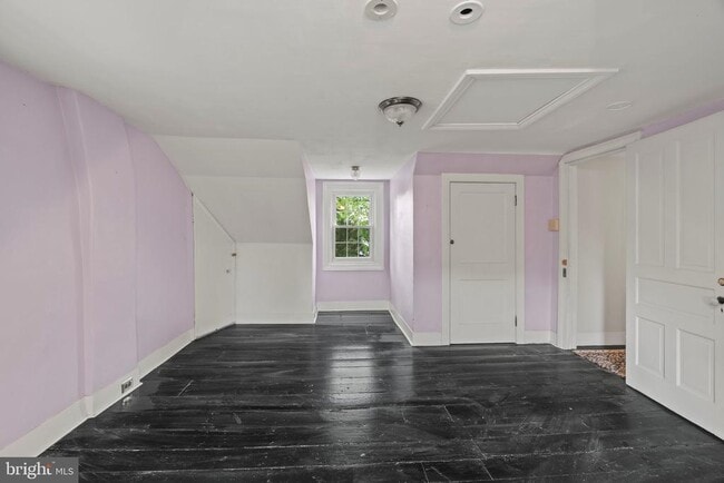 Building Photo - 209 N Bellevue Ave