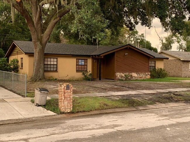 Primary Photo - 709 Ponderosa Dr E