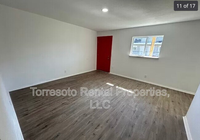 Building Photo - 2807 Observation Dr