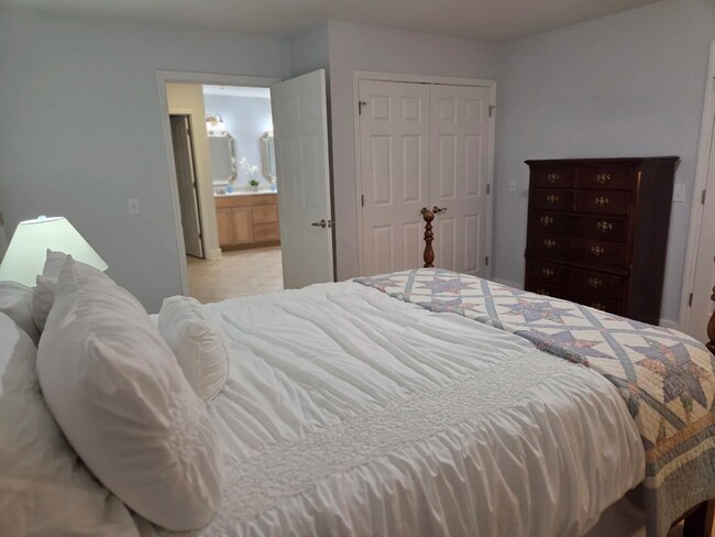 Building Photo - 212 Hice Ave