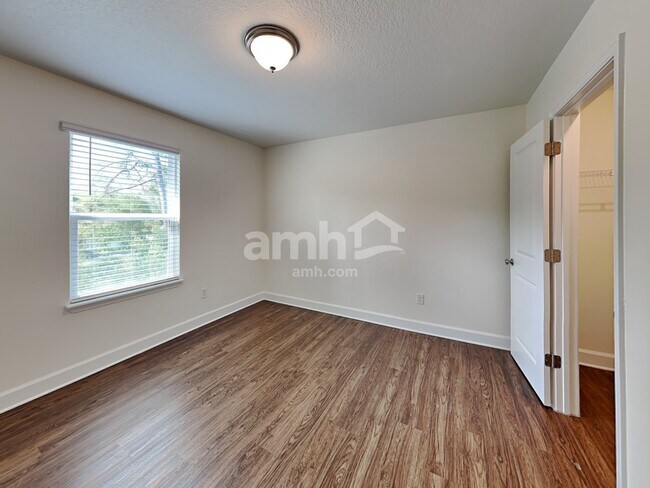 Building Photo - 2948 Calebs Cove Way