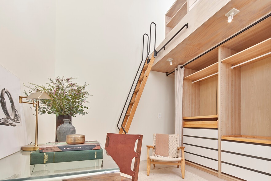 Additional 2-story bedroom towers each contain full height lofts and balconies - 703 Palms Blvd