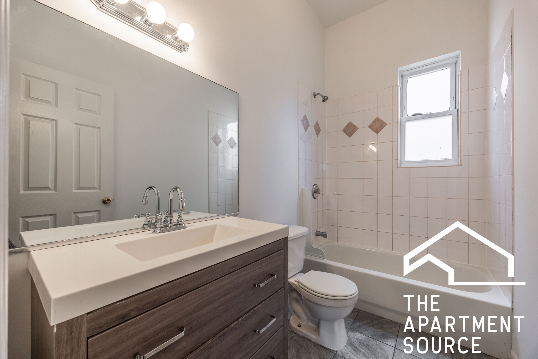 Building Photo - 2112 N Campbell Ave