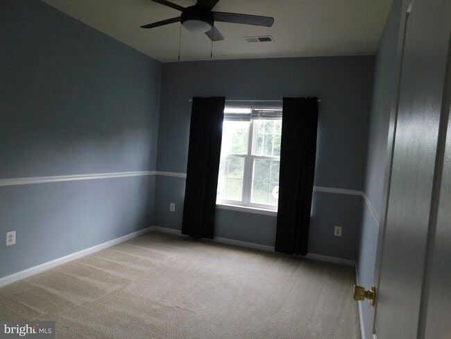 Building Photo - 402 Kintyre Ln