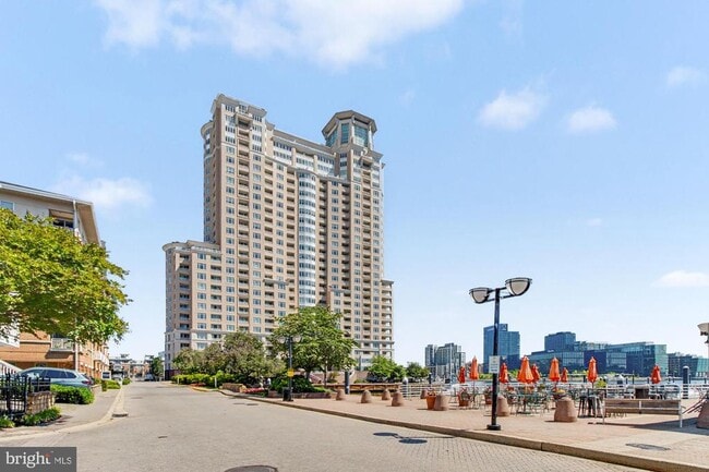 Building Photo - 100 Harborview Dr