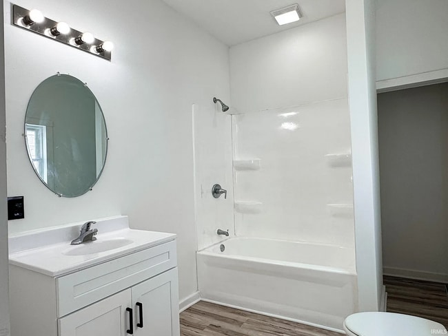 Building Photo - 733 S Armstrong St