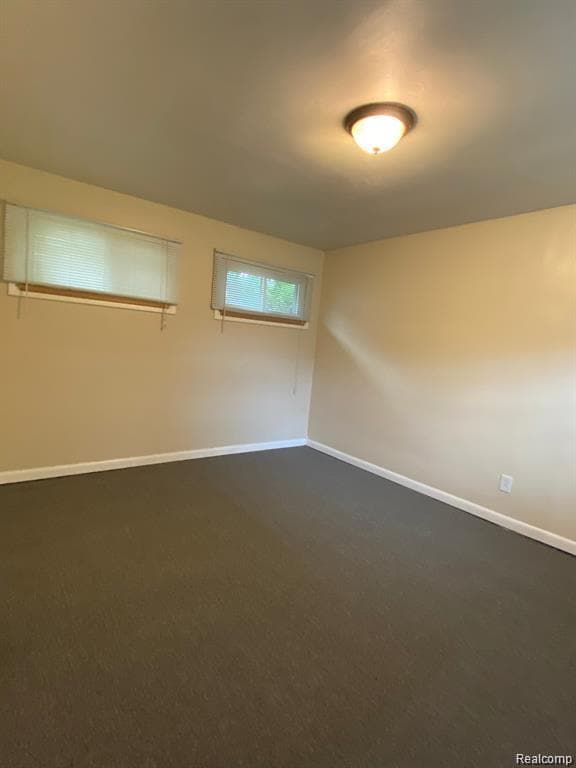 Building Photo - 3358 Poplar Ave