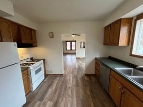 Building Photo - 210 N 1st Ave