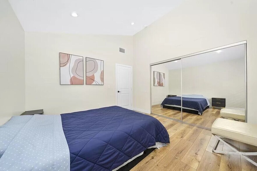 Building Photo - 7519 Graves Ave