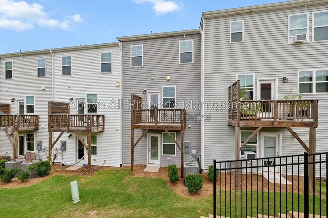 Building Photo - 1035 Shoreside Dr