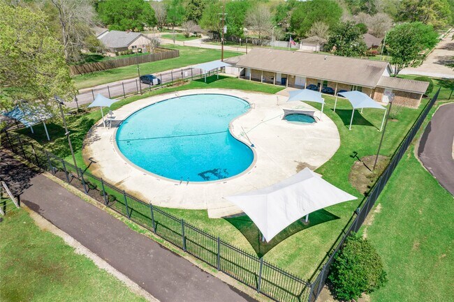 Building Photo - 12410 Pantano Drive