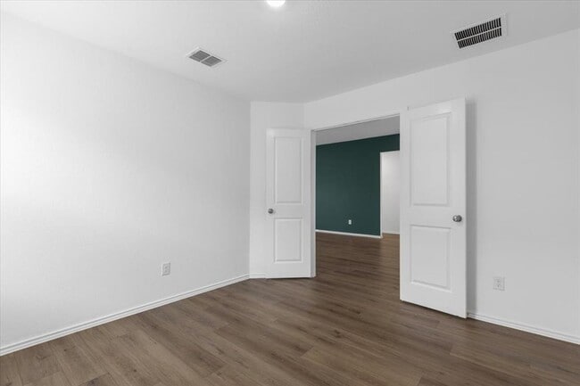 Building Photo - 135 Agua Azul Bnd