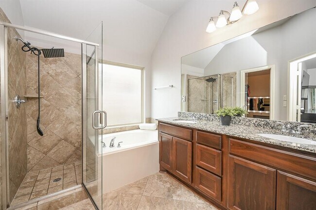 Building Photo - 10911 Overland Trail Dr