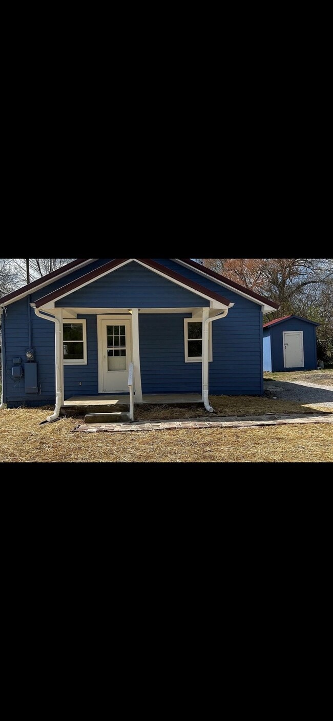 Building Photo - 2916 Brooks Ave