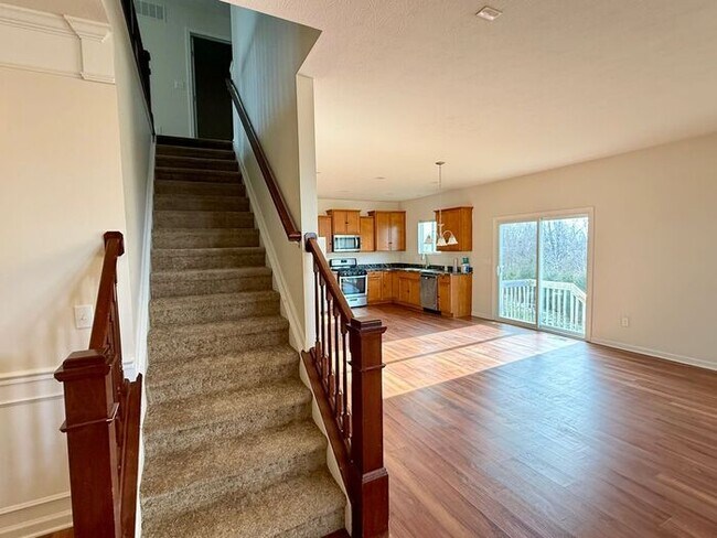 Building Photo - Spacious 4BR 2B w/ Large Backyard • Full Appliance Kitchen • 2-Car Garage in Pataskala