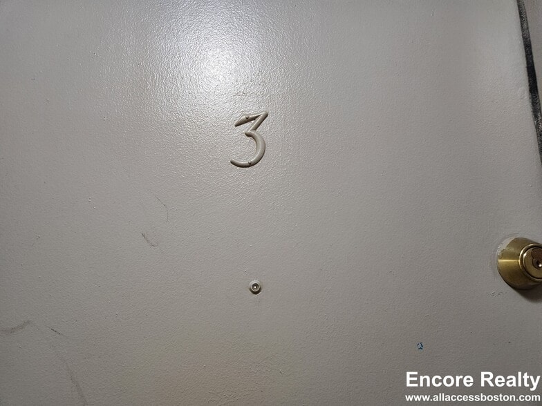 Building Photo - 34 Gardner St