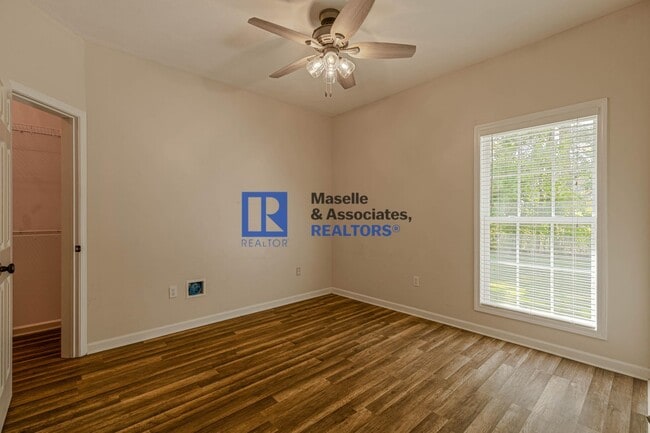 Building Photo - 3 Bed/2 Bath Home in Lennox in Brandon