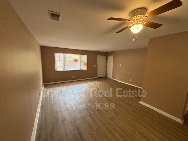 Building Photo - 440 Mc Creary Ct