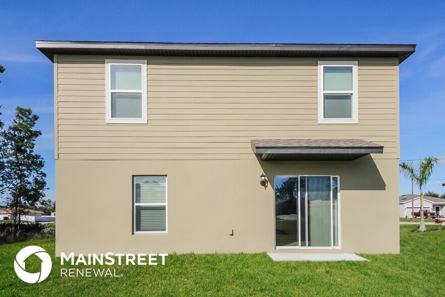 Building Photo - 204 Fig Ct