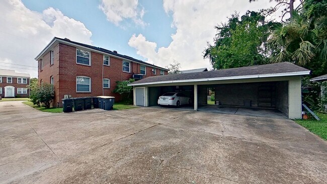 Building Photo - 1245 Belmont Terrace