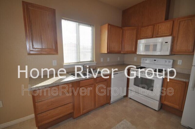 Building Photo - 10183 W Rifleman Ln