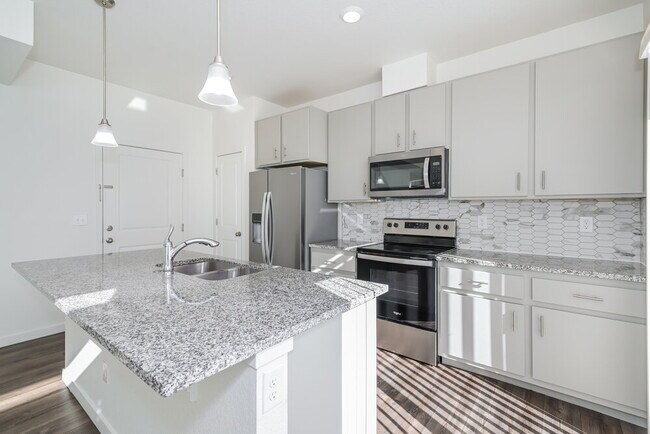 Building Photo - 4664 N Tower Dr