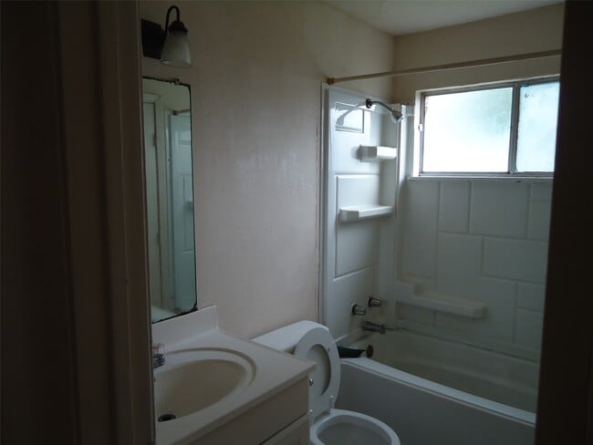 Building Photo - 7610 Lemma Dr