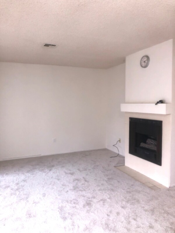 Building Photo - 10636 Dabney Dr