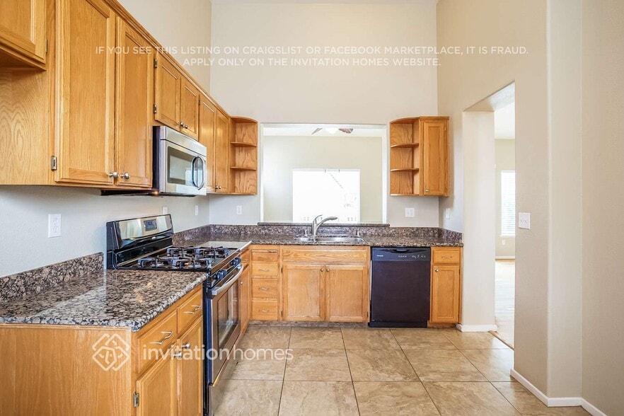 Building Photo - 2547 Foghorn Way