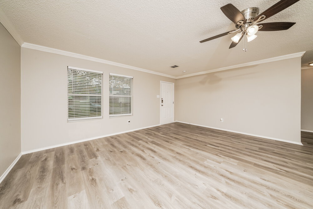 Building Photo - 2724 Woodlake Pkwy