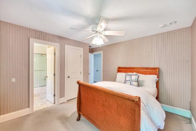 Building Photo - 25 Broidy Ln