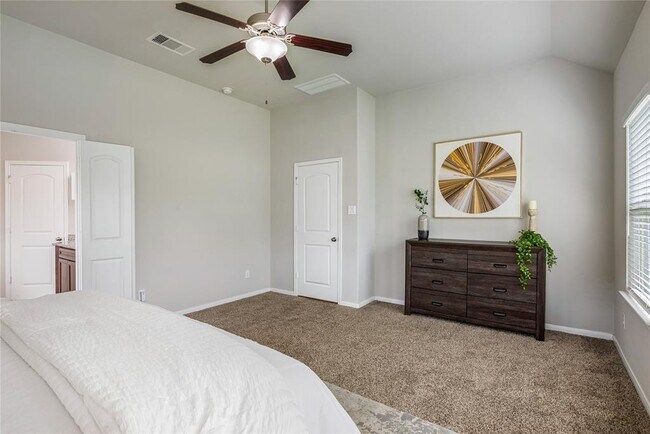 Building Photo - 30815 Berkshire Downs Dr