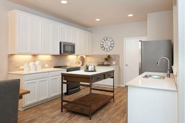 Building Photo - New 3-Bedroom, 2.5-Bathroom in Wild Horse ...