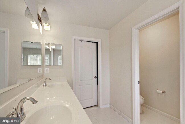 Building Photo - 8570 Crooked Tree Ln