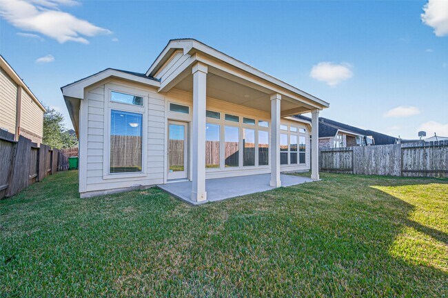 Building Photo - 11515 Elizabeth Brook Dr