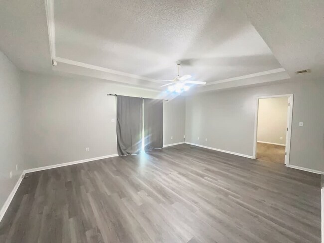 Building Photo - 305 Barfield St