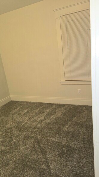 Bedroom 1 - 414 Taunton Pl