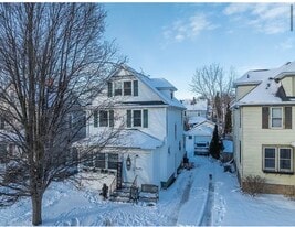 Building Photo - 18 Deland Park a