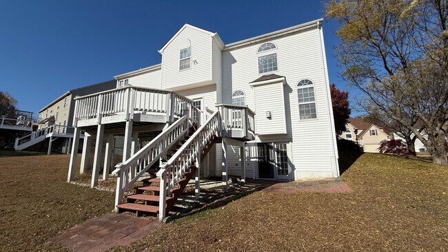 Building Photo - Spacious Colonial in Austin Ridge
