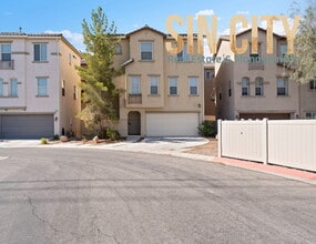 Building Photo - "Charming 3-Bed Oasis with Granite Elegance on Gingerbread Man Ave, Las Vegas!"