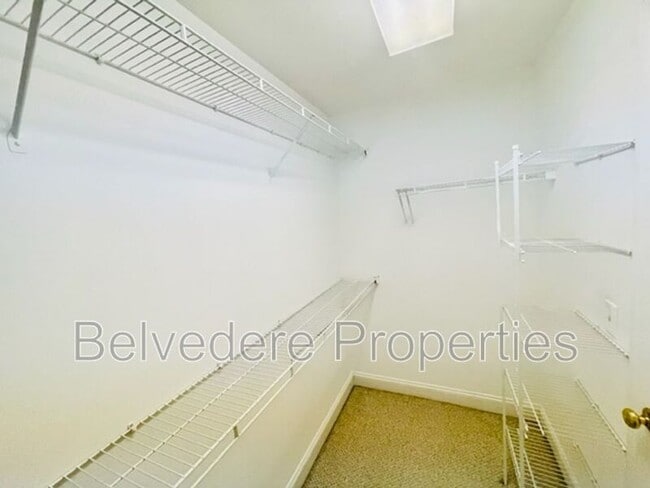 Building Photo - 104 Castleton Pl