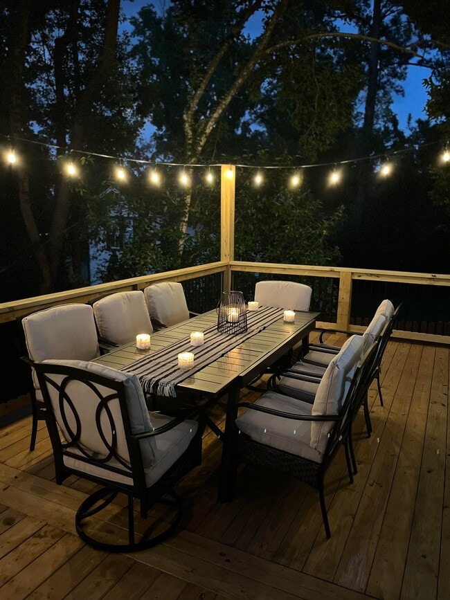 Building Photo - 420 E 6th Ave