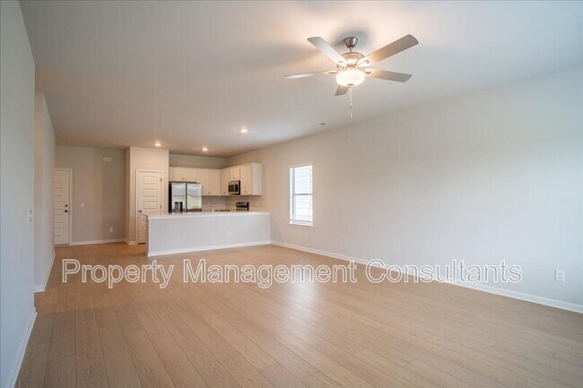 Building Photo - 22821 Dashwood Ln